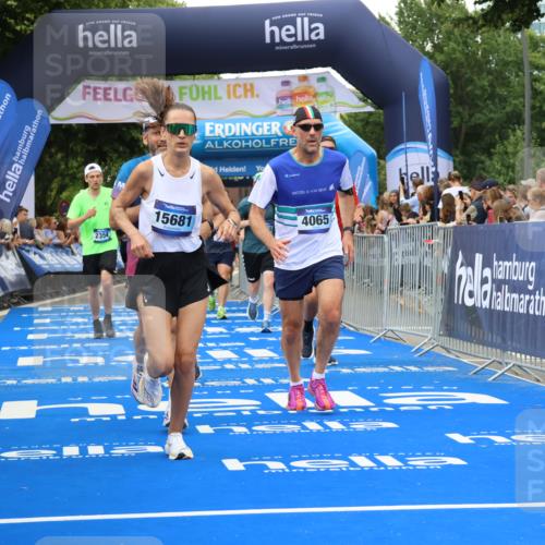 29.06.2025 - hella hamburg halbmarathon Strokosch-Dieckow http://msf.ph/oto/8345235 29.06.2025 10:53:18 Ziel 1683, 1727, 2074, 2354, 4065, 6198, 6629, 6942, 7312, 7383, 8273, 8361, 8651, 9142, 11844, 12490, 12875, 13997, 15179, 15681, 15838, 16929, 18134, 18901 meine-sportfotos.de
