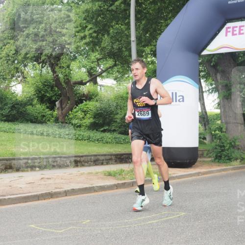 29.06.2025 - hella hamburg halbmarathon KatJ http://msf.ph/oto/8345284 29.06.2025 10:19:56 Zwischen KM18-KM19 2689, 8190, 8318 meine-sportfotos.de