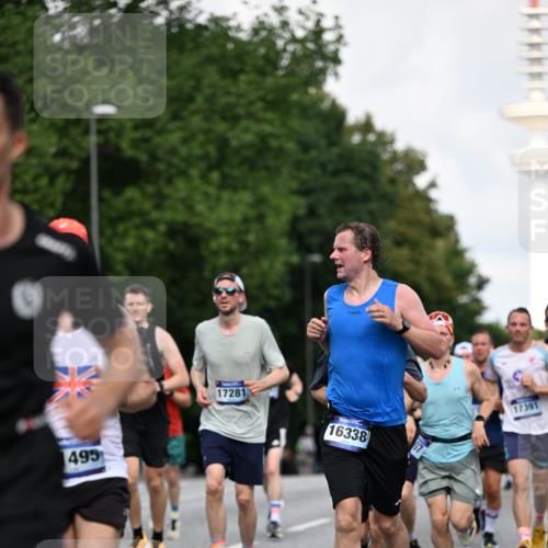 29.06.2025 - hella hamburg halbmarathon Dr. Thomas Lammeyer http://msf.ph/oto/8345407 29.06.2025 09:56:06 Kennedybrücke 1057, 1139, 1169, 1220, 1415, 1512, 1604, 2233, 3305, 4080, 4871, 4915, 5007, 5011, 5336, 6373, 6711, 7067, 7185, 7191, 7432, 7451, 7710, 7865, 7961, 8467, 8852, 9444, 10099, 10251, 10493, 10691, 10741 meine-sportfotos.de