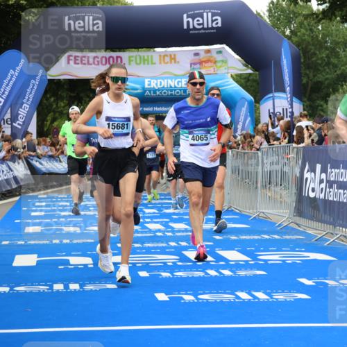 29.06.2025 - hella hamburg halbmarathon Strokosch-Dieckow http://msf.ph/oto/8345408 29.06.2025 10:53:18 Ziel 1683, 1727, 2074, 2354, 4065, 6198, 6629, 6942, 7312, 7383, 8273, 8361, 8651, 9142, 11844, 12490, 12875, 13997, 15179, 15681, 15838, 16929, 18134, 18901 meine-sportfotos.de