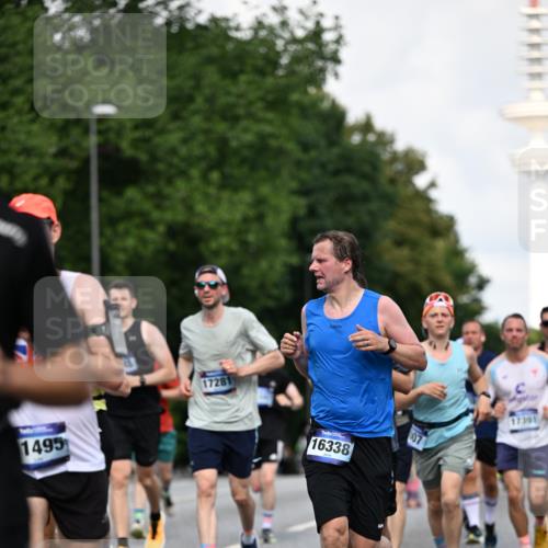 29.06.2025 - hella hamburg halbmarathon Dr. Thomas Lammeyer http://msf.ph/oto/8345472 29.06.2025 09:56:06 Kennedybrücke 1057, 1139, 1169, 1220, 1415, 1512, 1604, 2233, 3305, 4080, 4871, 4915, 5007, 5011, 5336, 6373, 6711, 7067, 7185, 7191, 7432, 7451, 7710, 7865, 7961, 8467, 8852, 9444, 10099, 10251, 10493, 10691, 10741 meine-sportfotos.de