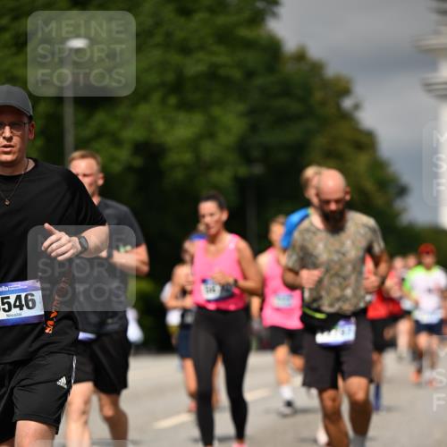 29.06.2025 - hella hamburg halbmarathon Dr. Thomas Lammeyer http://msf.ph/oto/8345573 29.06.2025 10:18:18 Kennedybrücke 1131, 1406, 1480, 2990, 3020, 3154, 3728, 3756, 3834, 3939, 5191, 5546, 5670, 6028, 6083, 6089, 6366, 7209, 7442, 7802, 7840, 7991, 8001, 8147, 8409, 9663, 9845, 10610, 10977, 11355 meine-sportfotos.de