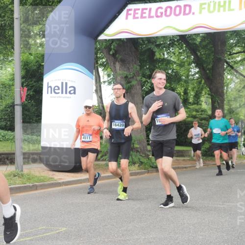 29.06.2025 - hella hamburg halbmarathon KatJ http://msf.ph/oto/8345637 29.06.2025 10:49:31 Zwischen KM18-KM19 1184, 2661, 4511, 5058, 5379, 6142 meine-sportfotos.de