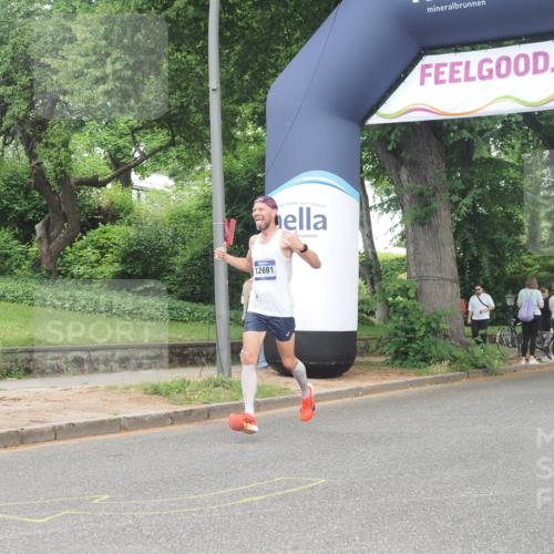 29.06.2025 - hella hamburg halbmarathon KatJ http://msf.ph/oto/8345682 29.06.2025 10:19:58 Zwischen KM18-KM19 2689, 8190, 8318 meine-sportfotos.de