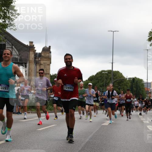 29.06.2025 - hella hamburg halbmarathon Yannick Fuchs http://msf.ph/oto/8345739 29.06.2025 10:52:25 20KM 1319, 1833, 2159, 2250, 2619, 2711, 2996, 3251, 4550, 4708, 4767, 5675, 6138, 6147, 6592, 7082, 7659, 7856, 8089, 9230, 9553, 9555, 10020, 10268, 10319, 10518, 10703, 11394, 11605, 11808, 11846, 12378, 12495, 12734, 12735, 12879, 13287, 13512, 13654, 13694, 14355, 14673, 15197, 15434, 15527, 16189, 17531, 17665, 17814, 17839, 17967, 18682, 18727, 18985 meine-sportfotos.de