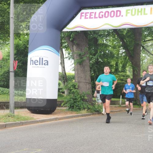 29.06.2025 - hella hamburg halbmarathon KatJ http://msf.ph/oto/8345746 29.06.2025 10:49:33 Zwischen KM18-KM19 1184, 2661, 4511, 6142, 7869 meine-sportfotos.de
