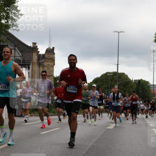 29.06.2025 - hella hamburg halbmarathon Yannick Fuchs http://msf.ph/oto/8345775 29.06.2025 10:52:25 20KM 1319, 1833, 2159, 2250, 2619, 2711, 2996, 3251, 4550, 4708, 4767, 5675, 6138, 6147, 6592, 7082, 7659, 7856, 8089, 9230, 9553, 9555, 10020, 10268, 10319, 10518, 10703, 11394, 11605, 11808, 11846, 12378, 12495, 12734, 12735, 12879, 13287, 13512, 13654, 13694, 14355, 14673, 15197, 15434, 15527, 16189, 17531, 17665, 17814, 17839, 17967, 18682, 18727, 18985 meine-sportfotos.de