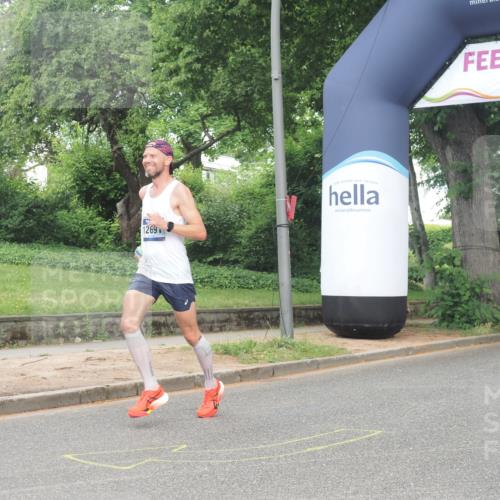 29.06.2025 - hella hamburg halbmarathon KatJ http://msf.ph/oto/8345835 29.06.2025 10:19:59 Zwischen KM18-KM19 2689, 8318 meine-sportfotos.de