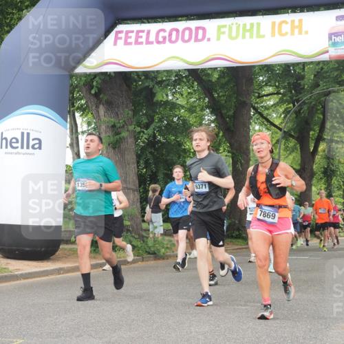 29.06.2025 - hella hamburg halbmarathon KatJ http://msf.ph/oto/8345851 29.06.2025 10:49:34 Zwischen KM18-KM19 1184, 2661, 4511, 6142, 7869 meine-sportfotos.de