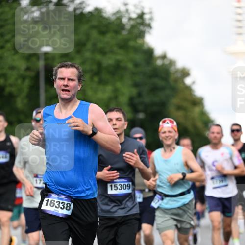29.06.2025 - hella hamburg halbmarathon Dr. Thomas Lammeyer http://msf.ph/oto/8345903 29.06.2025 09:56:07 Kennedybrücke 1057, 1139, 1169, 1220, 1415, 1512, 1604, 2233, 3109, 3305, 4080, 4871, 4915, 5007, 5011, 5336, 5477, 6373, 6711, 7067, 7191, 7432, 7451, 7710, 7865, 7961, 8467, 8852, 9444, 10099, 10251, 10493, 10691, 10741 meine-sportfotos.de