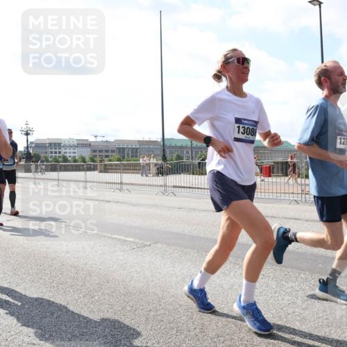 29.06.2025 - hella hamburg halbmarathon Lena Gebhardt http://msf.ph/oto/8345907 29.06.2025 10:00:53 Lombardsbrücke 757, 11623, 3033, 13086, 127, 1130, 1544, 1568, 1583, 1611, 1681, 1726, 2236, 2426, 2474, 2490, 2936, 2982, 3042, 3059, 3141, 3400, 3625, 3740, 3794, 3983, 4238, 4419, 4579, 4616, 4708, 4767, 4940, 4945, 5033, 5418, 5643, 5870, 6138, 6147, 6443, 6487, 6531, 6714, 6757, 6835, 7658, 7757, 7759, 7761, 8255, 8326, 8478, 8632, 8923, 9124, 9553, 9555, 9577, 9932, 10074, 10188, 10271, 10599 meine-sportfotos.de