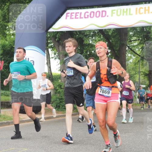 29.06.2025 - hella hamburg halbmarathon KatJ http://msf.ph/oto/8345914 29.06.2025 10:49:35 Zwischen KM18-KM19 1184, 1940, 2661, 4511, 7869 meine-sportfotos.de