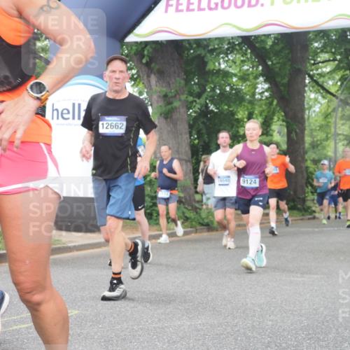 29.06.2025 - hella hamburg halbmarathon KatJ http://msf.ph/oto/8345976 29.06.2025 10:49:36 Zwischen KM18-KM19 1114, 1184, 1940, 4511, 4859, 7869 meine-sportfotos.de