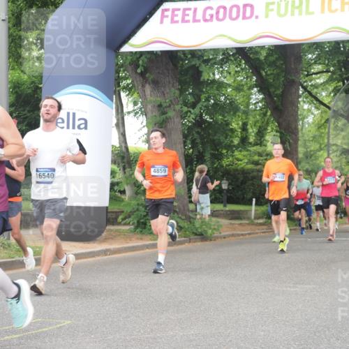 29.06.2025 - hella hamburg halbmarathon KatJ http://msf.ph/oto/8346130 29.06.2025 10:49:38 Zwischen KM18-KM19 1114, 1940, 4511, 4859, 7869 meine-sportfotos.de