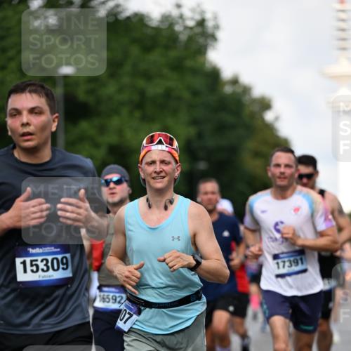 29.06.2025 - hella hamburg halbmarathon Dr. Thomas Lammeyer http://msf.ph/oto/8346147 29.06.2025 09:56:08 Kennedybrücke 1057, 1139, 1169, 1220, 1415, 1512, 1604, 2233, 3109, 3124, 3305, 4080, 4871, 4915, 5007, 5011, 5336, 5477, 6373, 6711, 7067, 7191, 7432, 7451, 7710, 7865, 7961, 8467, 8852, 9444, 10099, 10251, 10493, 10691, 10741 meine-sportfotos.de