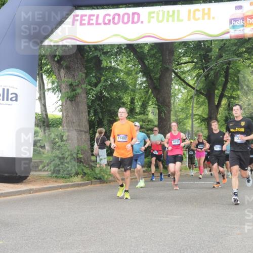 29.06.2025 - hella hamburg halbmarathon KatJ http://msf.ph/oto/8346154 29.06.2025 10:49:39 Zwischen KM18-KM19 1114, 1940, 4859, 7869 meine-sportfotos.de