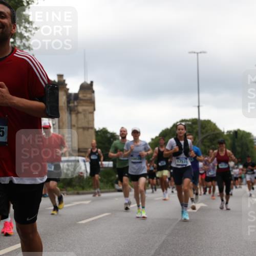 29.06.2025 - hella hamburg halbmarathon Yannick Fuchs http://msf.ph/oto/8346202 29.06.2025 10:52:27 20KM 1319, 1833, 2159, 2250, 2619, 2711, 2996, 3251, 4550, 4767, 5675, 6592, 7082, 7659, 7856, 8089, 9230, 9553, 9555, 9835, 10020, 10268, 10319, 10518, 10539, 10703, 11394, 11605, 11808, 11846, 12378, 12495, 12734, 12735, 12809, 12879, 13287, 13512, 13654, 13694, 14355, 14673, 15197, 15434, 15527, 16189, 17531, 17665, 17814, 17839, 17967, 18682, 18727, 18985, 19002, 19003 meine-sportfotos.de