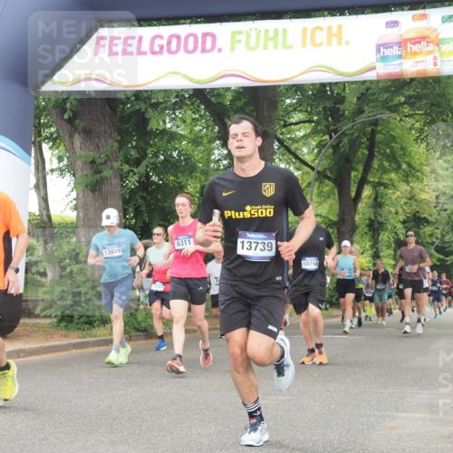 29.06.2025 - hella hamburg halbmarathon KatJ http://msf.ph/oto/8346261 29.06.2025 10:49:41 Zwischen KM18-KM19 1114, 1940, 4859, 6311 meine-sportfotos.de