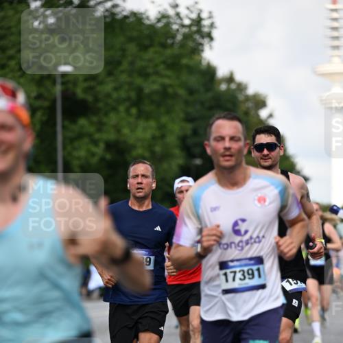 29.06.2025 - hella hamburg halbmarathon Dr. Thomas Lammeyer http://msf.ph/oto/8346299 29.06.2025 09:56:09 Kennedybrücke 1057, 1139, 1169, 1220, 1415, 1512, 1604, 2233, 3109, 3124, 3305, 4080, 4691, 4871, 4915, 5007, 5011, 5336, 5477, 6373, 6711, 7067, 7191, 7432, 7451, 7865, 7961, 8467, 8852, 9444, 10099, 10251, 10493, 10741, 10796 meine-sportfotos.de