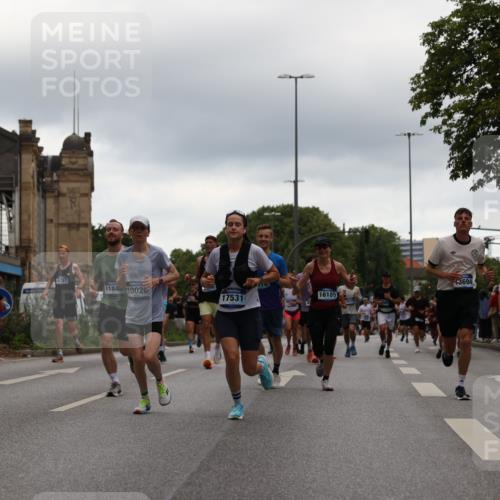 29.06.2025 - hella hamburg halbmarathon Yannick Fuchs http://msf.ph/oto/8346368 29.06.2025 10:52:27 20KM 1319, 1833, 2159, 2250, 2619, 2711, 2996, 3251, 4550, 4767, 5675, 6592, 7082, 7659, 7856, 8089, 9230, 9553, 9555, 9835, 10020, 10268, 10319, 10518, 10539, 10703, 11394, 11605, 11808, 11846, 12378, 12495, 12734, 12735, 12809, 12879, 13287, 13512, 13654, 13694, 14355, 14673, 15197, 15434, 15527, 16189, 17531, 17665, 17814, 17839, 17967, 18682, 18727, 18985, 19002, 19003 meine-sportfotos.de