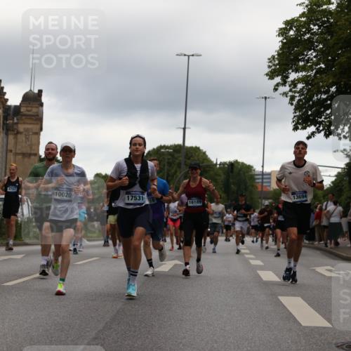 29.06.2025 - hella hamburg halbmarathon Yannick Fuchs http://msf.ph/oto/8346469 29.06.2025 10:52:27 20KM 1319, 1833, 2159, 2250, 2619, 2711, 2996, 3251, 4550, 4767, 5675, 6592, 7082, 7659, 7856, 8089, 9230, 9553, 9555, 9835, 10020, 10268, 10319, 10518, 10539, 10703, 11394, 11605, 11808, 11846, 12378, 12495, 12734, 12735, 12809, 12879, 13287, 13512, 13654, 13694, 14355, 14673, 15197, 15434, 15527, 16189, 17531, 17665, 17814, 17839, 17967, 18682, 18727, 18985, 19002, 19003 meine-sportfotos.de