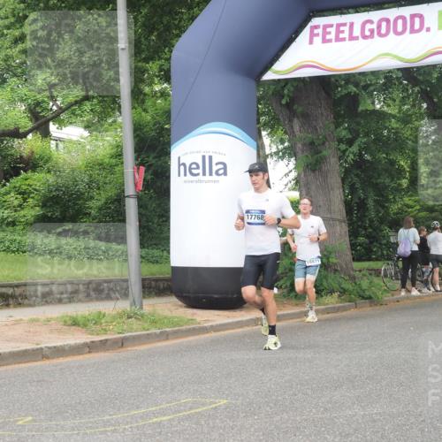 29.06.2025 - hella hamburg halbmarathon KatJ http://msf.ph/oto/8346575 29.06.2025 10:20:04 Zwischen KM18-KM19 3379, 8323 meine-sportfotos.de