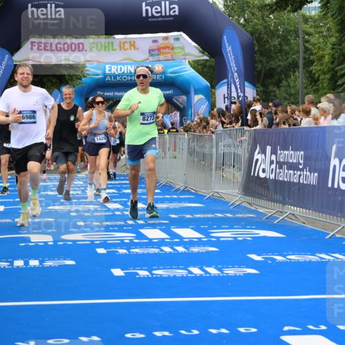 29.06.2025 - hella hamburg halbmarathon Strokosch-Dieckow http://msf.ph/oto/8346627 29.06.2025 10:53:09 Ziel 2111, 2208, 3059, 3258, 4121, 7383, 7864, 8273, 8361, 8587, 9142, 9537, 12875, 14323, 15179, 16929, 16986, 19208 meine-sportfotos.de