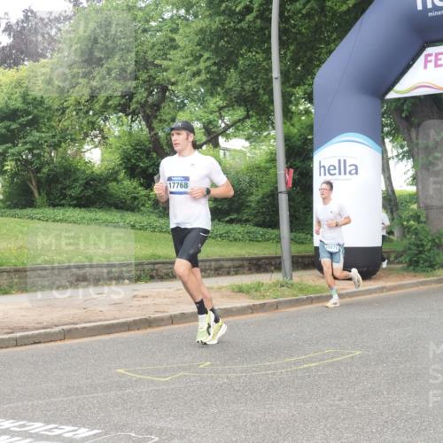 29.06.2025 - hella hamburg halbmarathon KatJ http://msf.ph/oto/8346696 29.06.2025 10:20:05 Zwischen KM18-KM19 3379, 8323 meine-sportfotos.de