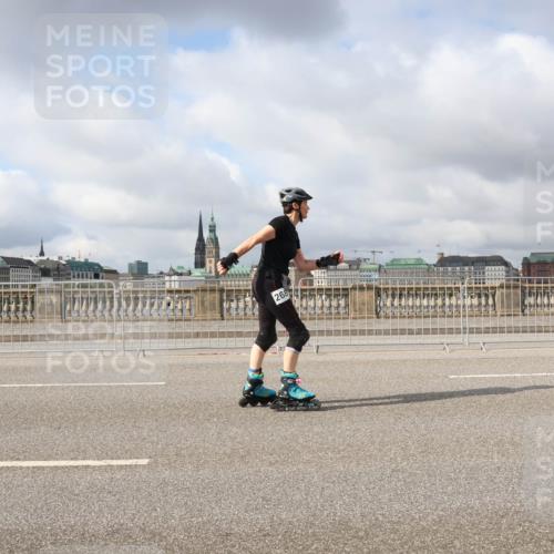 29.06.2025 - hella hamburg halbmarathon Lena Gebhardt http://msf.ph/oto/8346858 29.06.2025 09:09:10 Lombardsbrücke 268 meine-sportfotos.de