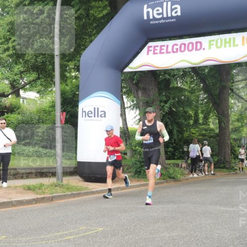 29.06.2025 - hella hamburg halbmarathon KatJ http://msf.ph/oto/8346989 29.06.2025 10:20:14 Zwischen KM18-KM19 7055 meine-sportfotos.de