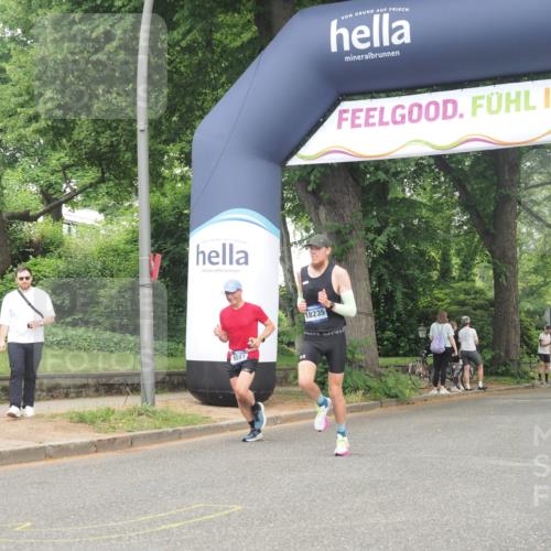 29.06.2025 - hella hamburg halbmarathon KatJ http://msf.ph/oto/8347001 29.06.2025 10:20:14 Zwischen KM18-KM19 7055 meine-sportfotos.de