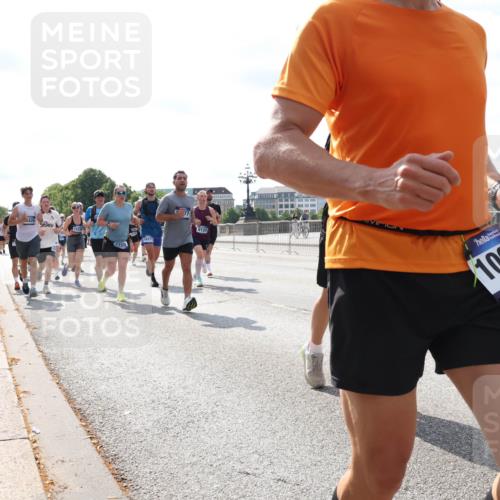 29.06.2025 - hella hamburg halbmarathon Lena Gebhardt http://msf.ph/oto/8347251 29.06.2025 10:00:57 Lombardsbrücke 7, 68, 10271, 9124, 100, 1130, 1420, 1568, 1583, 1611, 1726, 2236, 2354, 2363, 2474, 2490, 2936, 2982, 3059, 3141, 3625, 3740, 3794, 3983, 4068, 4238, 4579, 4616, 4708, 4767, 4945, 5033, 5418, 5643, 5870, 6138, 6147, 6443, 6487, 6531, 6714, 6757, 6835, 7658, 7757, 7759, 7761, 8045, 8046, 8255, 8326, 8478, 8632, 8923, 9124, 9553, 9555, 9577, 9932, 10074, 10188, 10271, 10599 meine-sportfotos.de