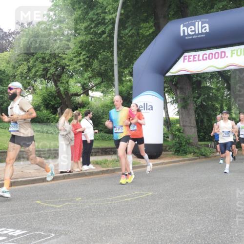 29.06.2025 - hella hamburg halbmarathon KatJ http://msf.ph/oto/8347272 29.06.2025 10:20:20 Zwischen KM18-KM19 3201, 7481 meine-sportfotos.de
