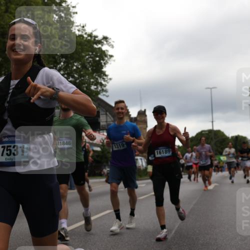 29.06.2025 - hella hamburg halbmarathon Yannick Fuchs http://msf.ph/oto/8347347 29.06.2025 10:52:30 20KM 1319, 1833, 2159, 2250, 2619, 2711, 2996, 3251, 4550, 4767, 5675, 6592, 6860, 7659, 7856, 8089, 8392, 9156, 9230, 9353, 9553, 9555, 9835, 10020, 10268, 10319, 10518, 10539, 10703, 11394, 11605, 11808, 11846, 12378, 12495, 12734, 12735, 12809, 12879, 13287, 13512, 13654, 13694, 14355, 14673, 15197, 16189, 16206, 16409, 16924, 17531, 17665, 17814, 17839, 17931, 17967, 18556, 18682, 18727, 18833, 18985, 19002, 19003 meine-sportfotos.de