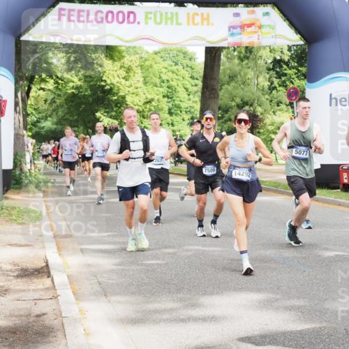 29.06.2025 - hella hamburg halbmarathon MichiJ http://msf.ph/oto/8347376 29.06.2025 10:40:43 Zwischen KM18-KM19 1267, 3334, 5077, 6723, 7509, 7918, 8335, 9032, 10549, 10724, 11009, 11333, 11689, 12607, 12910, 13297, 14239, 15497, 16467, 16780, 18418 meine-sportfotos.de