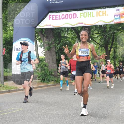 29.06.2025 - hella hamburg halbmarathon KatJ http://msf.ph/oto/8347421 29.06.2025 10:49:56 Zwischen KM18-KM19 1254, 1334, 1573, 1881, 2683, 3001, 3921, 4538, 4665, 5384 meine-sportfotos.de