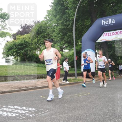 29.06.2025 - hella hamburg halbmarathon KatJ http://msf.ph/oto/8347424 29.06.2025 10:20:22 Zwischen KM18-KM19 3201, 5826, 7481 meine-sportfotos.de