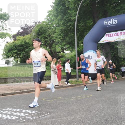 29.06.2025 - hella hamburg halbmarathon KatJ http://msf.ph/oto/8347427 29.06.2025 10:20:22 Zwischen KM18-KM19 3201, 5826, 7481 meine-sportfotos.de