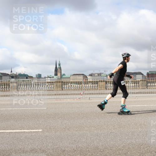 29.06.2025 - hella hamburg halbmarathon Lena Gebhardt http://msf.ph/oto/8347493 29.06.2025 09:09:10 Lombardsbrücke 26 meine-sportfotos.de