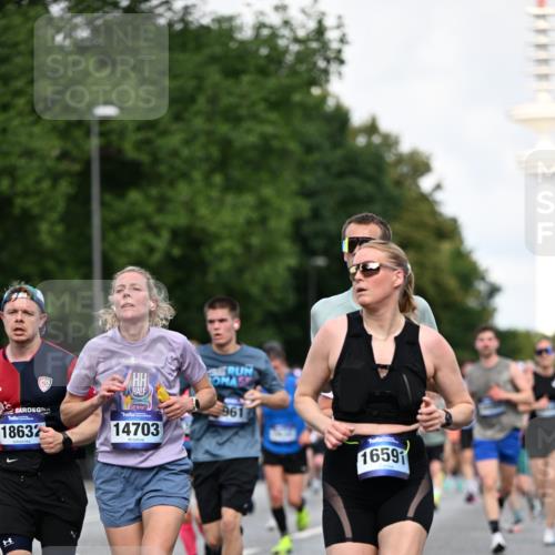 29.06.2025 - hella hamburg halbmarathon Dr. Thomas Lammeyer http://msf.ph/oto/8347517 29.06.2025 09:56:14 Kennedybrücke 1139, 1169, 1220, 1415, 1468, 1512, 1604, 2233, 3109, 3124, 3305, 4080, 4497, 4691, 4915, 5007, 5011, 5477, 6373, 7067, 7191, 7432, 7451, 7865, 7961, 8467, 8852, 10099, 10251, 10741, 10796 meine-sportfotos.de