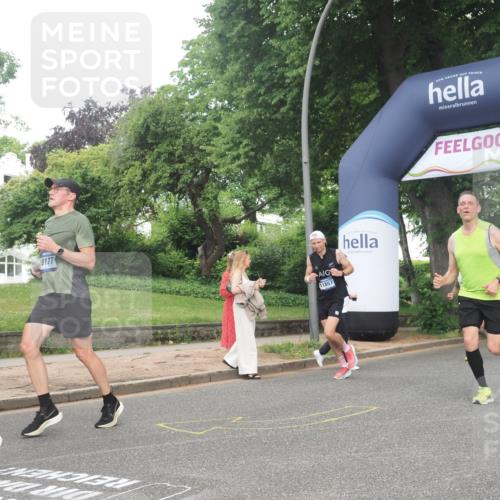 29.06.2025 - hella hamburg halbmarathon KatJ http://msf.ph/oto/8347555 29.06.2025 10:20:24 Zwischen KM18-KM19 2851, 3201, 5826, 7481 meine-sportfotos.de