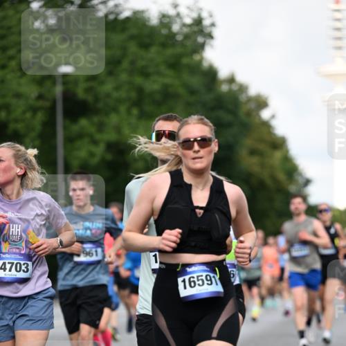 29.06.2025 - hella hamburg halbmarathon Dr. Thomas Lammeyer http://msf.ph/oto/8347593 29.06.2025 09:56:14 Kennedybrücke 1139, 1169, 1220, 1415, 1468, 1512, 1604, 2233, 3109, 3124, 3305, 4080, 4497, 4691, 4915, 5007, 5011, 5477, 6373, 7067, 7191, 7432, 7451, 7865, 7961, 8467, 8852, 10099, 10251, 10741, 10796 meine-sportfotos.de