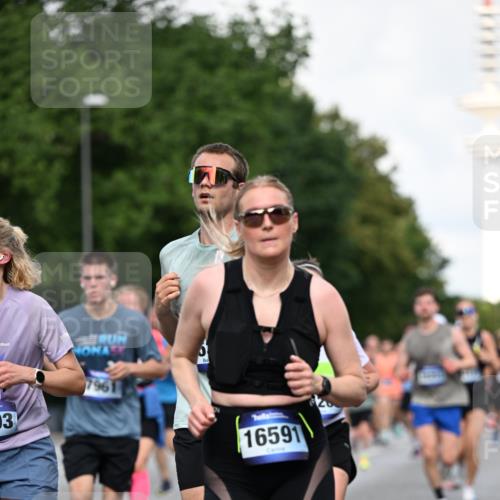 29.06.2025 - hella hamburg halbmarathon Dr. Thomas Lammeyer http://msf.ph/oto/8347616 29.06.2025 09:56:14 Kennedybrücke 1139, 1169, 1220, 1415, 1468, 1512, 1604, 2233, 3109, 3124, 3305, 4080, 4497, 4691, 4915, 5007, 5011, 5477, 6373, 7067, 7191, 7432, 7451, 7865, 7961, 8467, 8852, 10099, 10251, 10741, 10796 meine-sportfotos.de