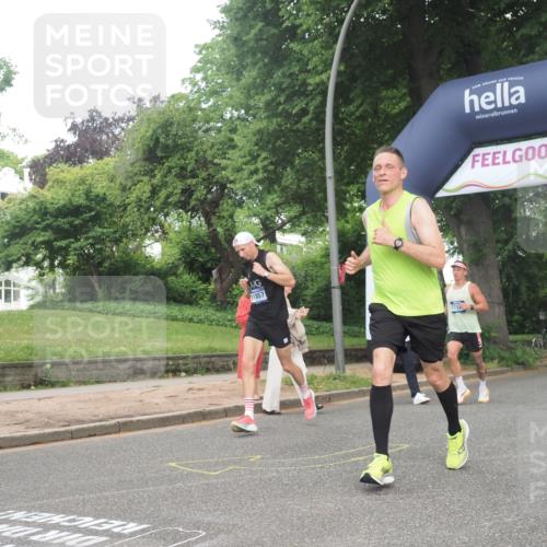 29.06.2025 - hella hamburg halbmarathon KatJ http://msf.ph/oto/8347626 29.06.2025 10:20:24 Zwischen KM18-KM19 2851, 3201, 5826, 7481 meine-sportfotos.de