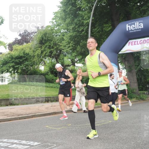 29.06.2025 - hella hamburg halbmarathon KatJ http://msf.ph/oto/8347656 29.06.2025 10:20:24 Zwischen KM18-KM19 2851, 3201, 5826, 7481 meine-sportfotos.de
