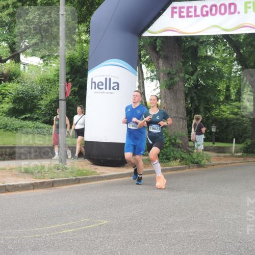 29.06.2025 - hella hamburg halbmarathon KatJ http://msf.ph/oto/8347659 29.06.2025 10:50:02 Zwischen KM18-KM19 1427, 1464, 2683, 3921, 4538, 5384 meine-sportfotos.de