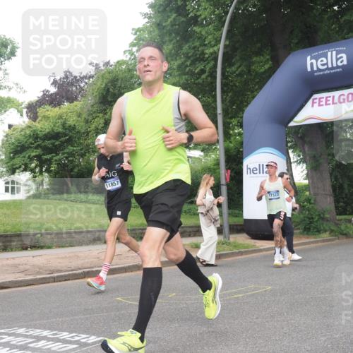 29.06.2025 - hella hamburg halbmarathon KatJ http://msf.ph/oto/8347677 29.06.2025 10:20:25 Zwischen KM18-KM19 2851, 3201, 5826, 7481 meine-sportfotos.de