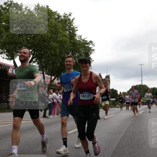 29.06.2025 - hella hamburg halbmarathon Yannick Fuchs http://msf.ph/oto/8347738 29.06.2025 10:52:31 20KM 1319, 1833, 2159, 2250, 2619, 2711, 2996, 4550, 4767, 5675, 6592, 6860, 7659, 7856, 8089, 8392, 9156, 9230, 9353, 9553, 9555, 9835, 10020, 10268, 10319, 10518, 10539, 10703, 11394, 11605, 11808, 11846, 12495, 12734, 12735, 12809, 13287, 13512, 13654, 13694, 14355, 14673, 15197, 16189, 16206, 16409, 16922, 16924, 17531, 17665, 17782, 17814, 17839, 17931, 17967, 18556, 18682, 18727, 18833, 18985, 19002, 19003 meine-sportfotos.de