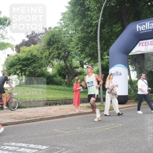 29.06.2025 - hella hamburg halbmarathon KatJ http://msf.ph/oto/8347750 29.06.2025 10:20:25 Zwischen KM18-KM19 2851, 3201, 5826, 7481 meine-sportfotos.de