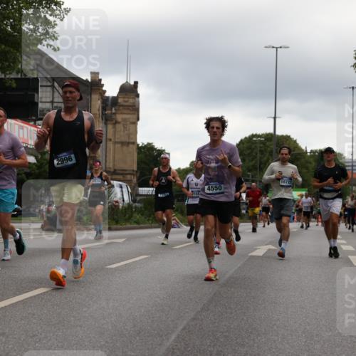 29.06.2025 - hella hamburg halbmarathon Yannick Fuchs http://msf.ph/oto/8347818 29.06.2025 10:52:31 20KM 1319, 1833, 2159, 2250, 2619, 2711, 2996, 4550, 4767, 5675, 6592, 6860, 7659, 7856, 8089, 8392, 9156, 9230, 9353, 9553, 9555, 9835, 10020, 10268, 10319, 10518, 10539, 10703, 11394, 11605, 11808, 11846, 12495, 12734, 12735, 12809, 13287, 13512, 13654, 13694, 14355, 14673, 15197, 16189, 16206, 16409, 16922, 16924, 17531, 17665, 17782, 17814, 17839, 17931, 17967, 18556, 18682, 18727, 18833, 18985, 19002, 19003 meine-sportfotos.de
